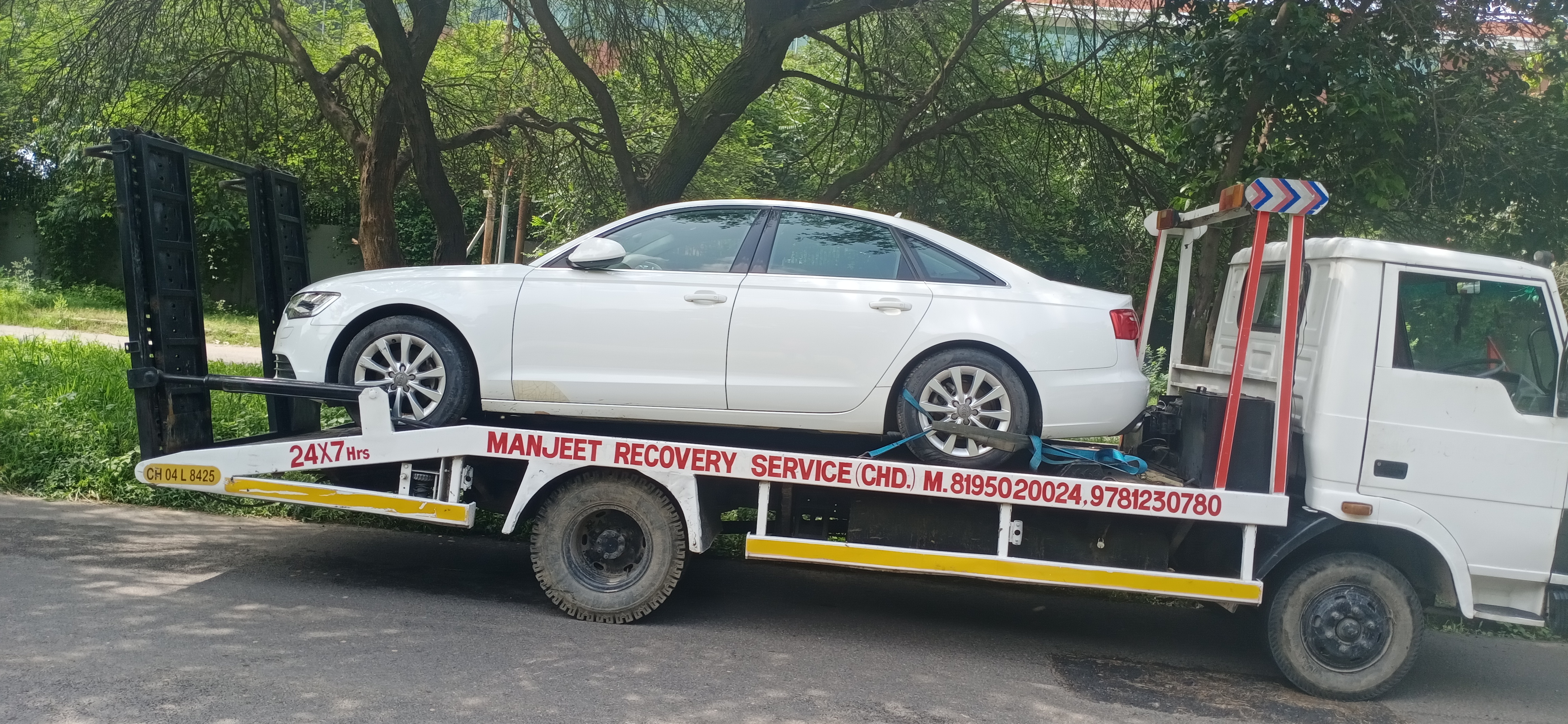 Car Towing Service In Rajpura  | Manjeet Towing Services | Best Car Towing Service In Rajpura, 7 Top Car Towing Service In Rajpura, 24 Hour Car Towing Service In Rajpura, Car Towing Service near me, Car Tochan Service In Rajpura  - GL80621
